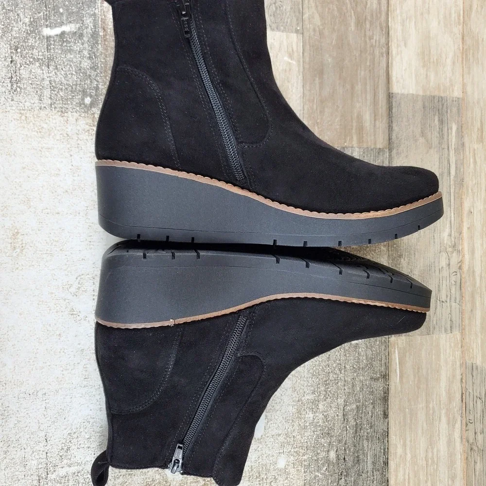 Eurosoft Franchesca Womens Ankle Boot Sz 9.5 M Black Elastic Gore Panel Side Zip